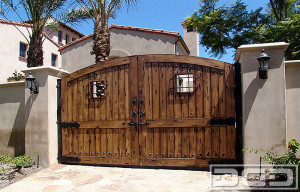 Get Automatic Gate Repair Before the Holidays