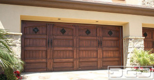 What Styles of Homes Look Best With a Carriage Style Garage Door?