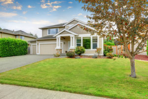 6 Reasons Summer is the Best Time to Replace Your Garage Door